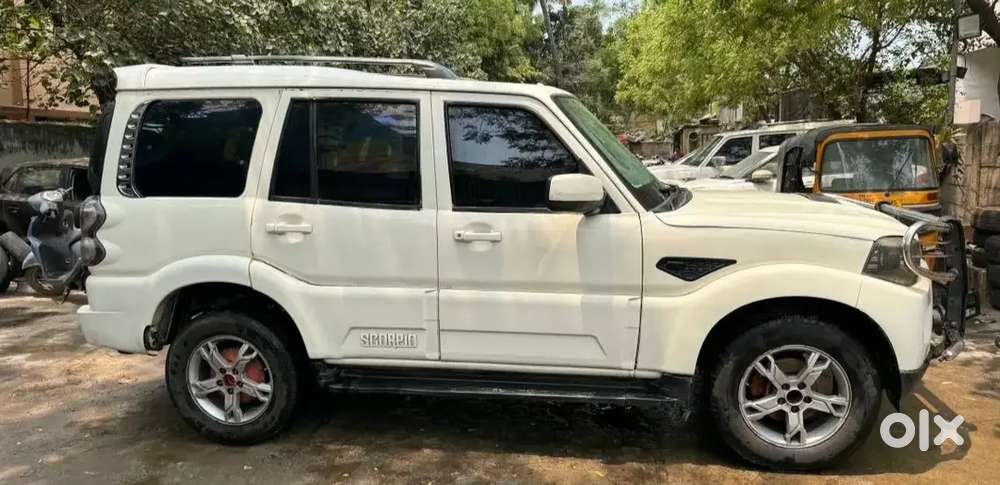 Mahindra Scorpio Classic 2014 Diesel 125000 Km Driven