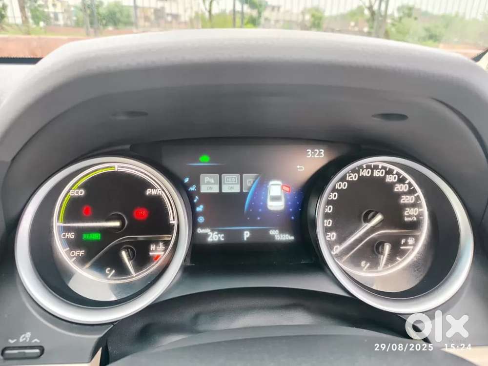 Toyota Camry Hybrid, 2024, Petrol