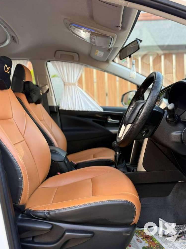 Toyota Innova Crysta 2.4 V, 2023, Diesel