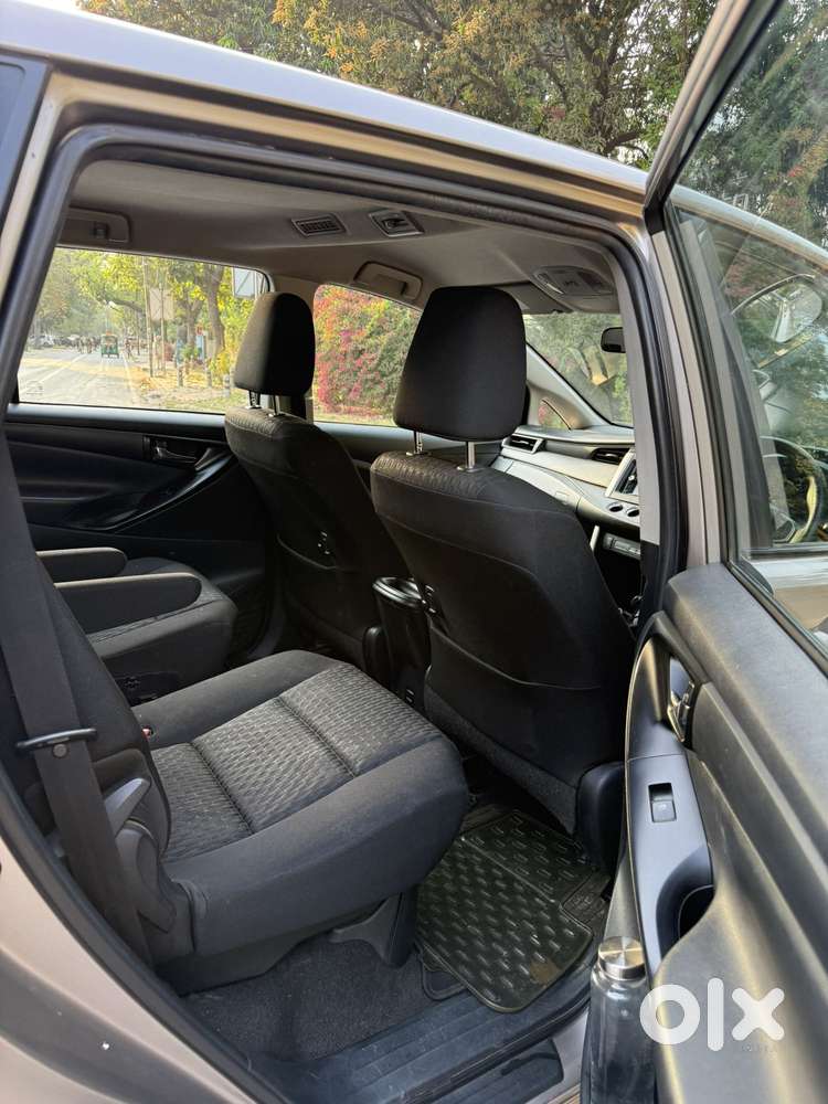 Toyota Innova Crysta