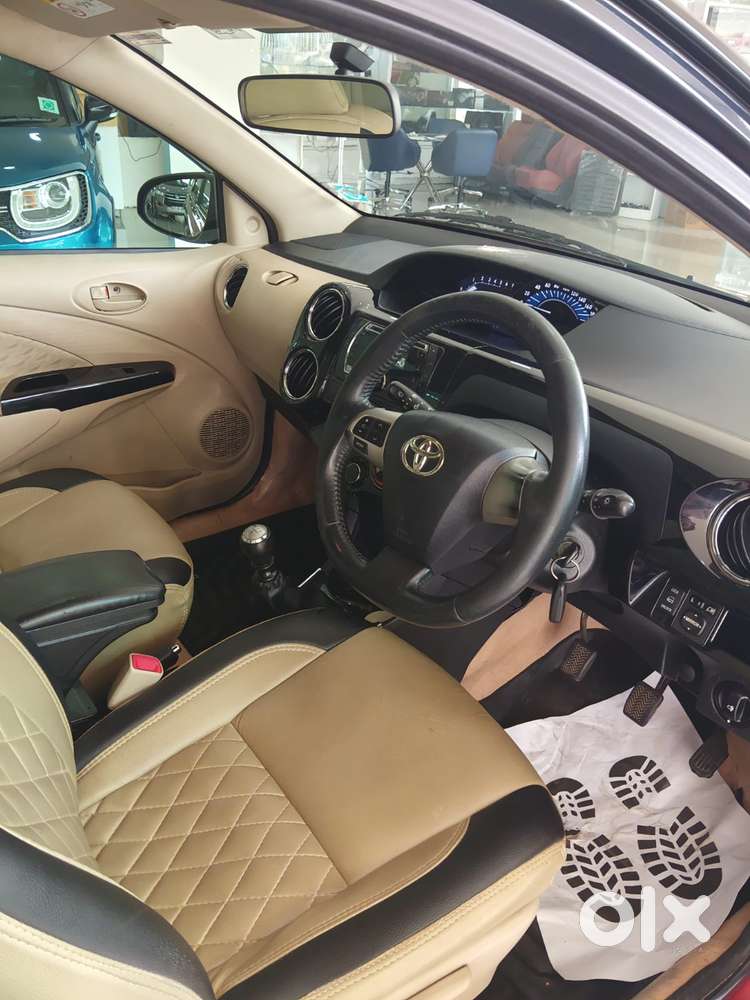 Toyota Etios Liva Vxd Dual Tone, 2019, Diesel