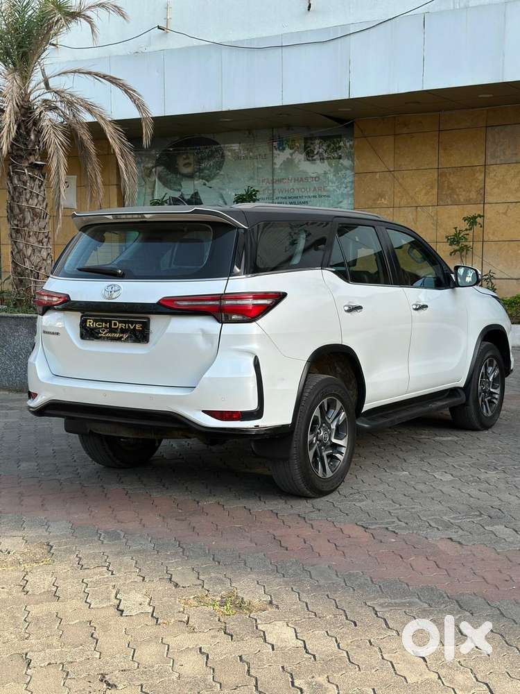Toyota Fortuner Legender 4x2 At 2.8, 2025, Diesel