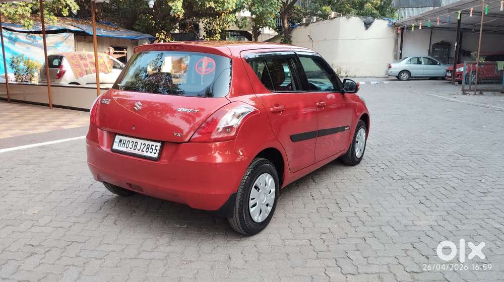 Maruti Suzuki Swift Vxi Abs Bsiv, 2013, Petrol
