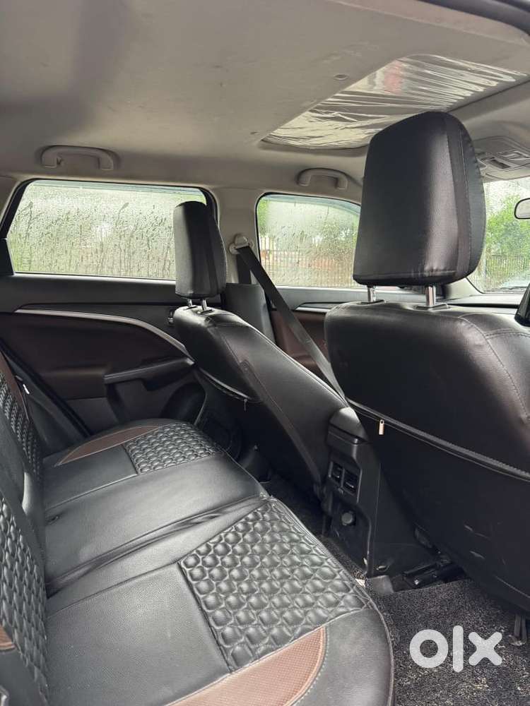 Maruti Suzuki Brezza 1.5 Zxi Cng Dual Tone, 2022, Petrol