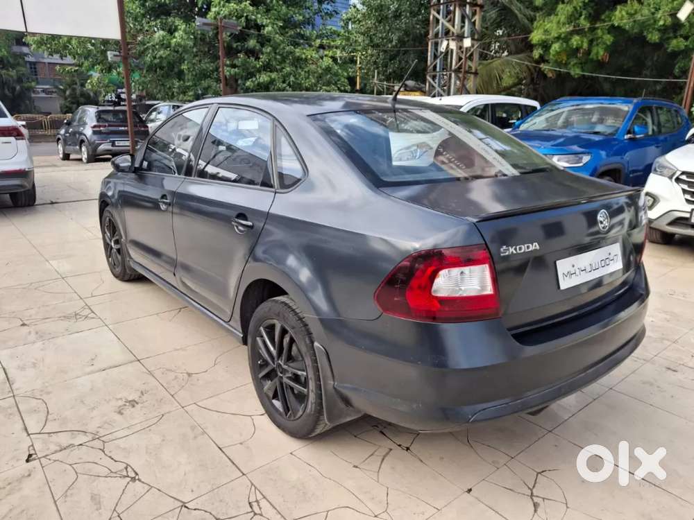 Skoda Rapid 1.0 Ambition Tsi At, 2021, Petrol