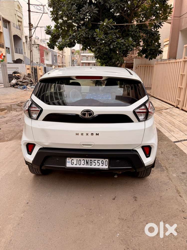 Tata Nexon Smart Petrol Manual | July 2023 | 45,000 Km | 1st Owner