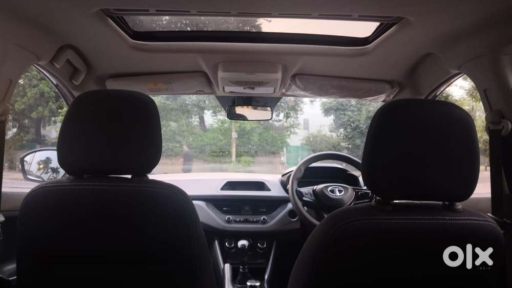 Tata Nexon 1.5 Revotorq Xm (s), 2021, Diesel