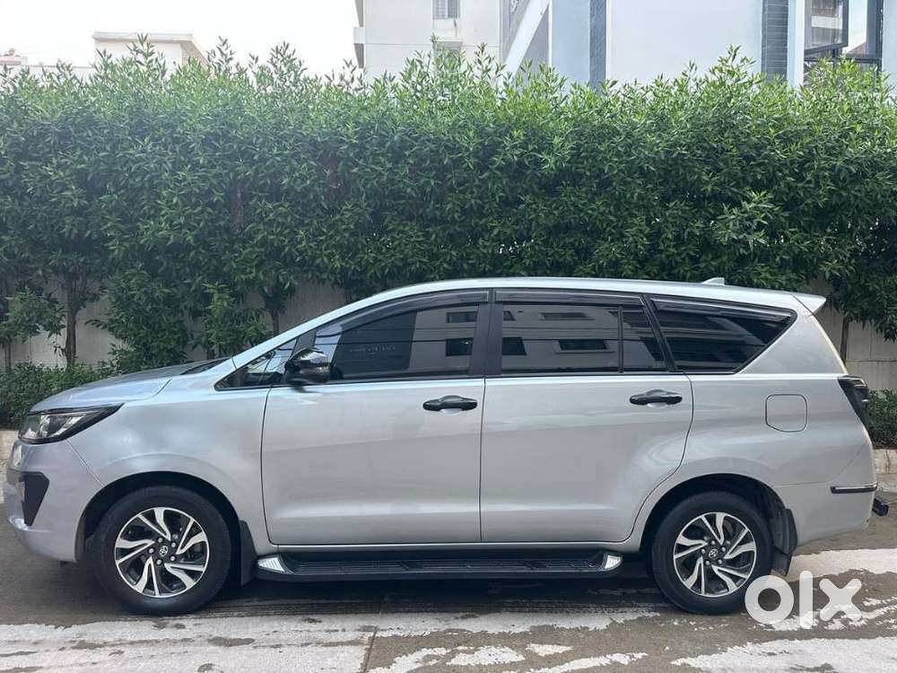 Toyota Innova Crysta [2020-ongoing] 2.4 Gx 8 Str, 2022, Diesel