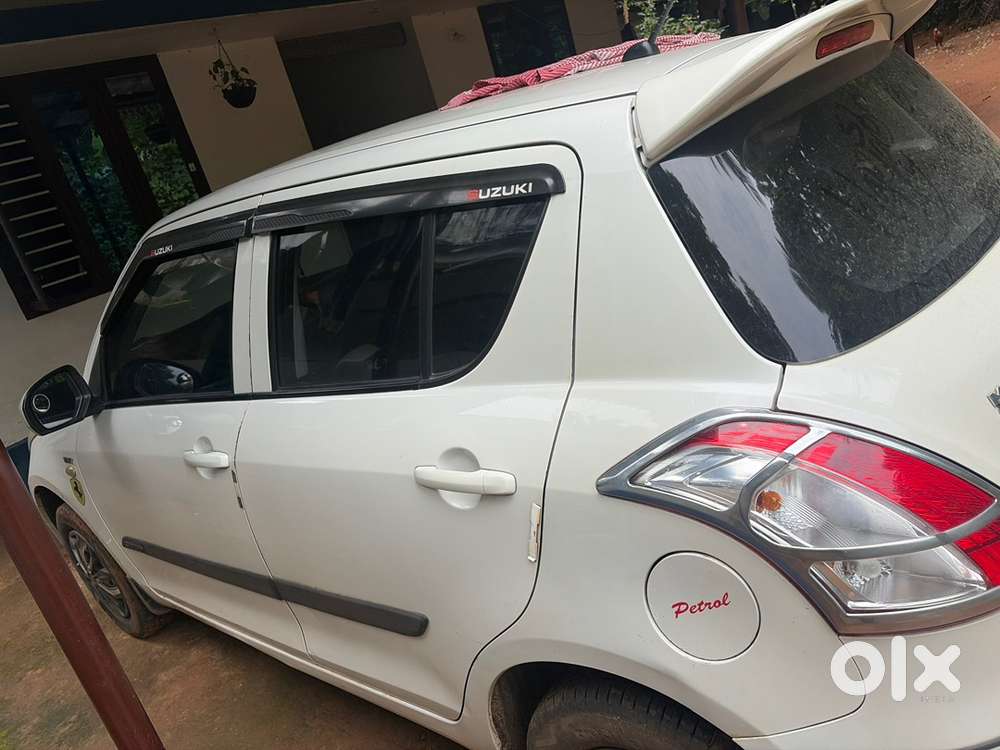 Maruti Suzuki Swift 2017 Petrol Well Maintained