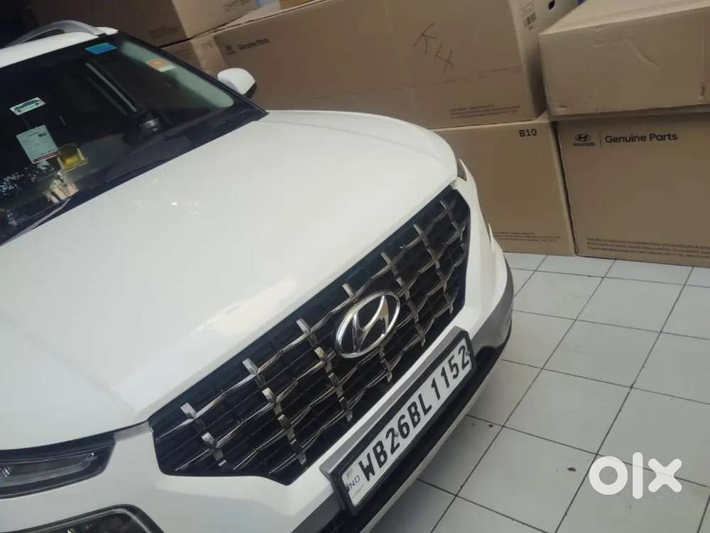 Hyundai Venue 2020 Petrol Well Maintained. Personal Use Car.