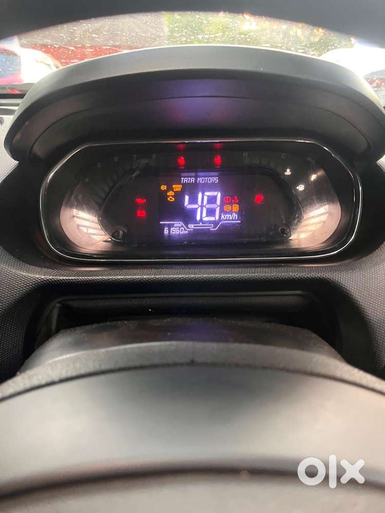 Tata Tiago 1.2 Revotron Xt (o), 2021, Petrol
