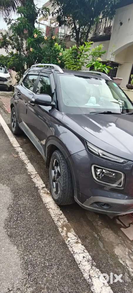 Hyundai Venue 2020 Diesel 73000 Km Driven