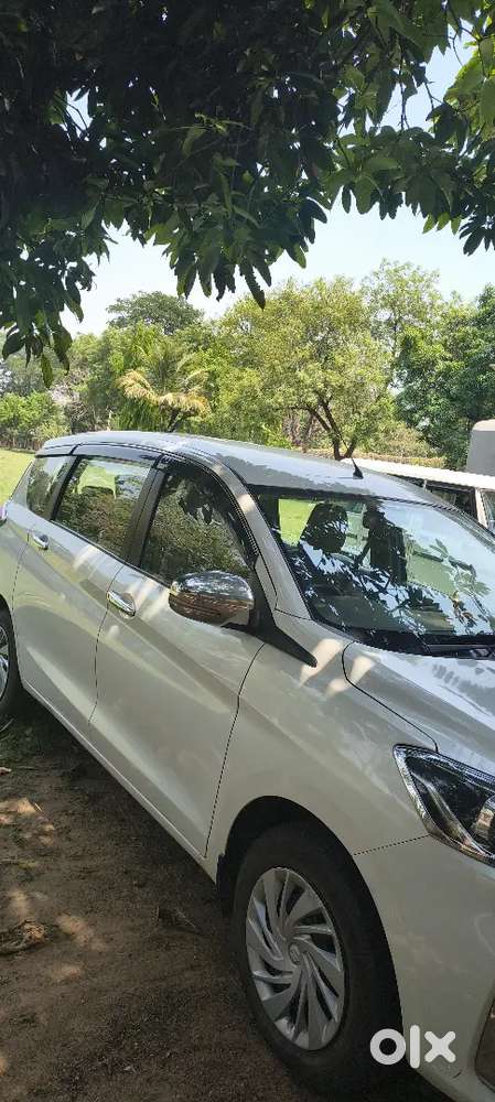 New Ertiga Monthly Mein Kisi Ko Chahiye To Contact Kare