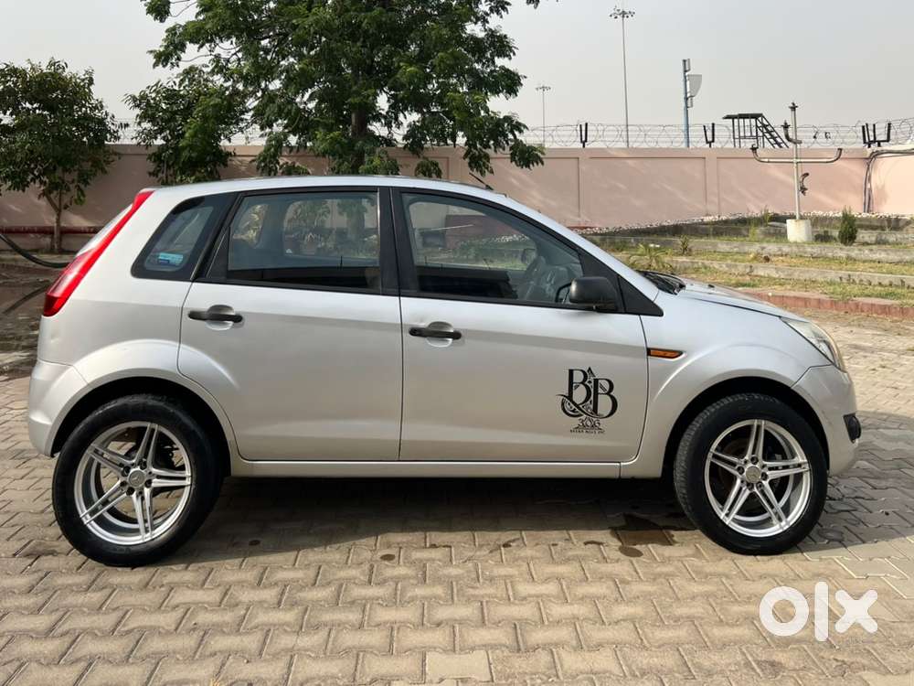 Ford Figo 2011 Diesel 76000 Km Driven