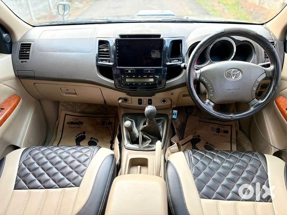 Toyota Fortuner 4x2 Manual, 2011, Diesel
