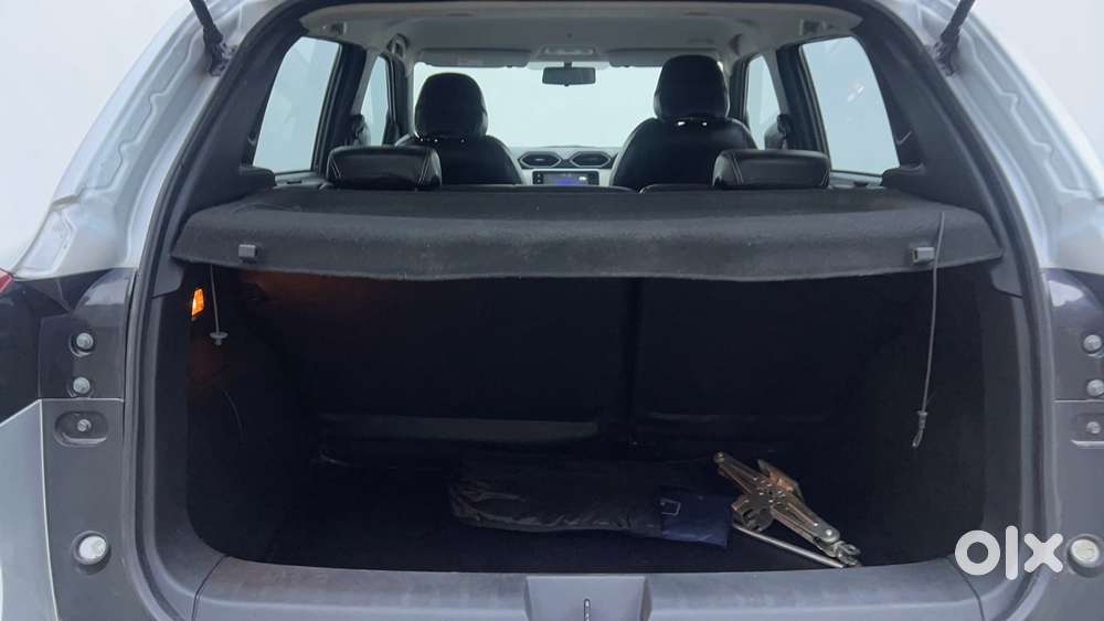 Nissan Magnite 1.0 Xv, 2022, Petrol