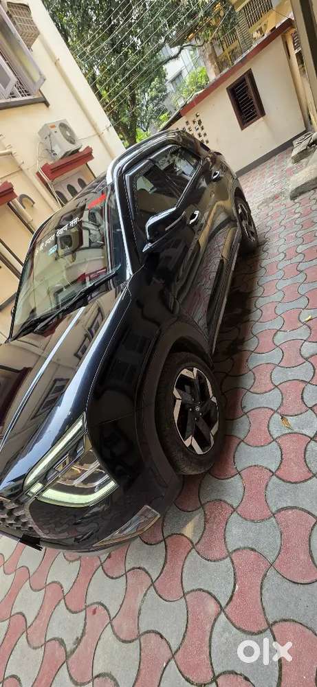 Hyundai Alcazar Black