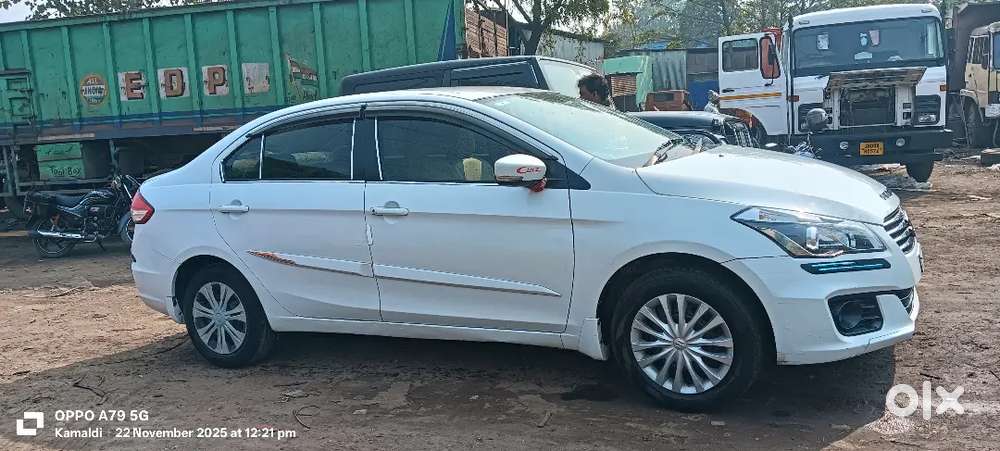 Maruti Suzuki Ciaz 2017 Petrol 75212 Km Driven