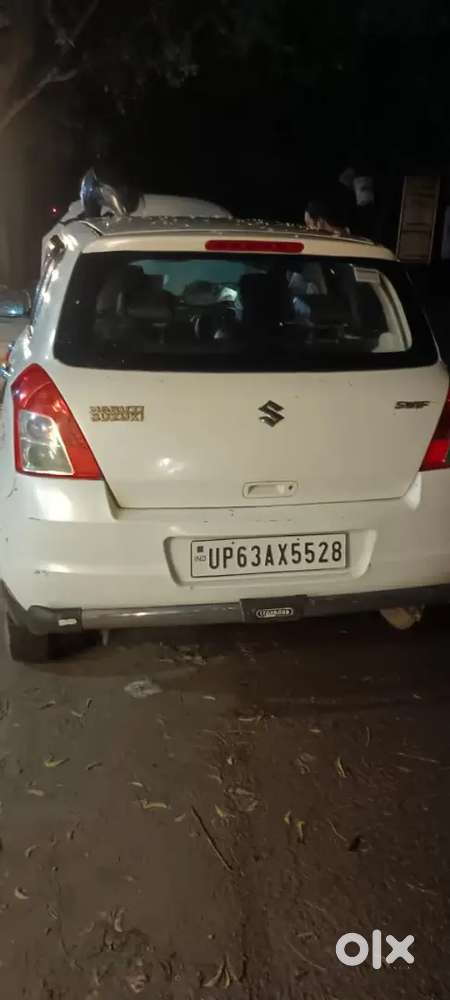 Maruti Suzuki Swift 2008-9 Cng & Petrolon Paper138000 Km Driven