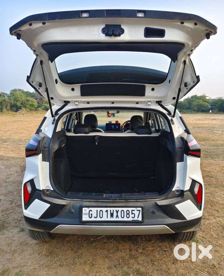 Tata Nexon Creative Plus S 1.5 Revotorq Diesel 6 Amt, 2025