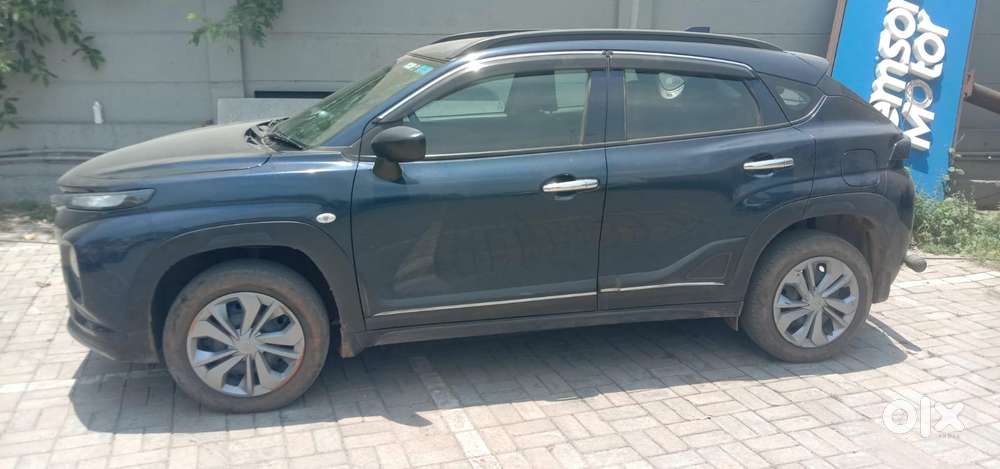 Maruti Suzuki Fronx Sigma 1.2l Mt, 2023, Petrol