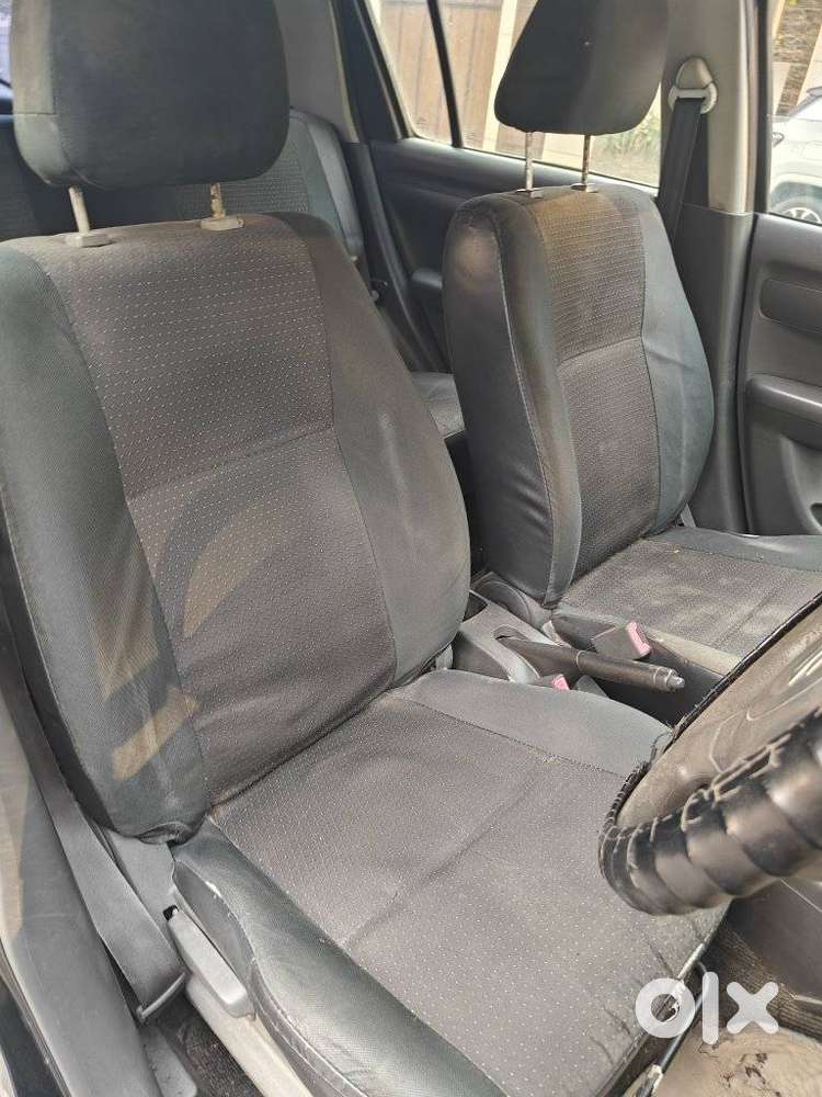 Maruti Suzuki Swift Lxi Optional-o, 2005, Petrol