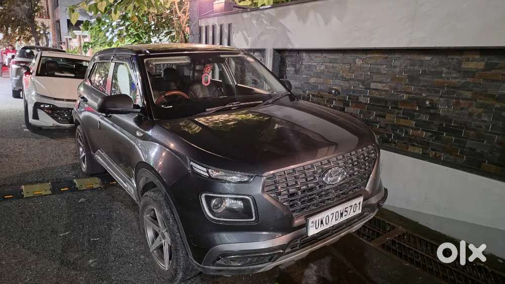 Hyundai New Venue E 2021 Manual Petrol