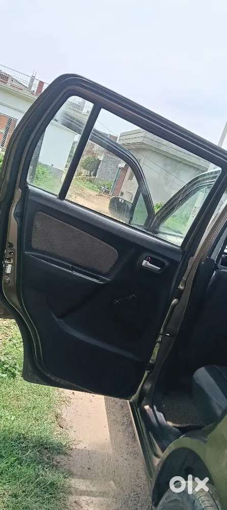 Maruti Suzuki Wagon R 2014 Petrol 70000 Km Driven