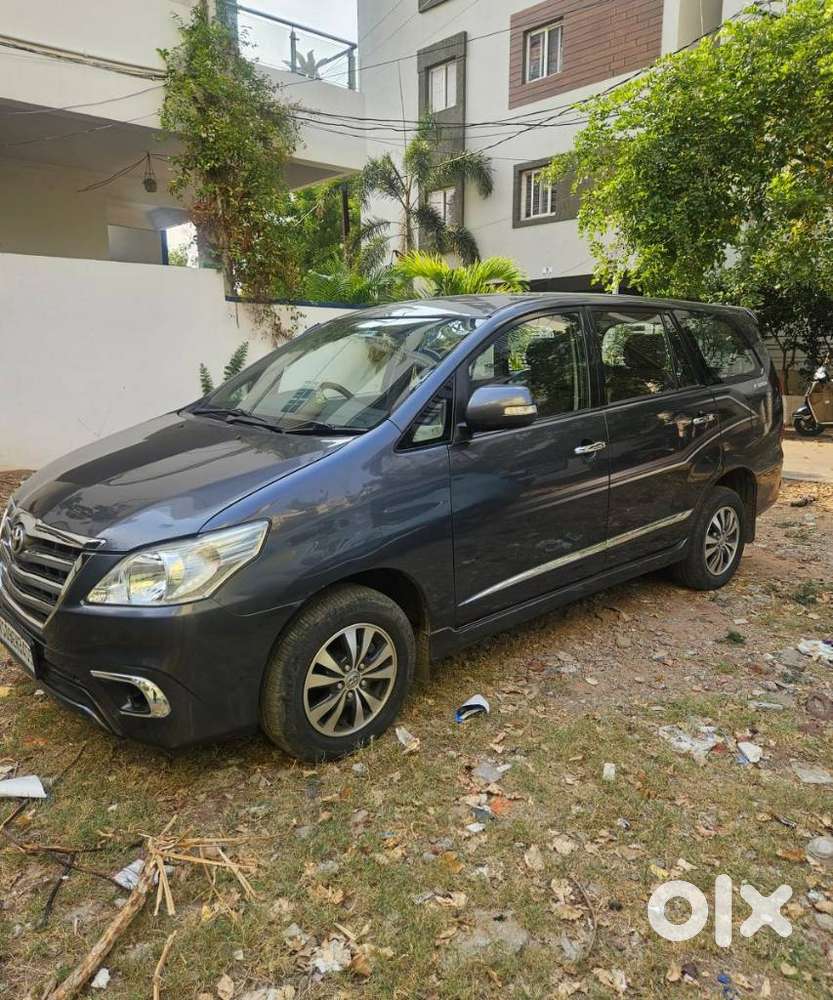 Toyota Innova 2.5 Zx 7 Str Bs-iv, 2015, Diesel