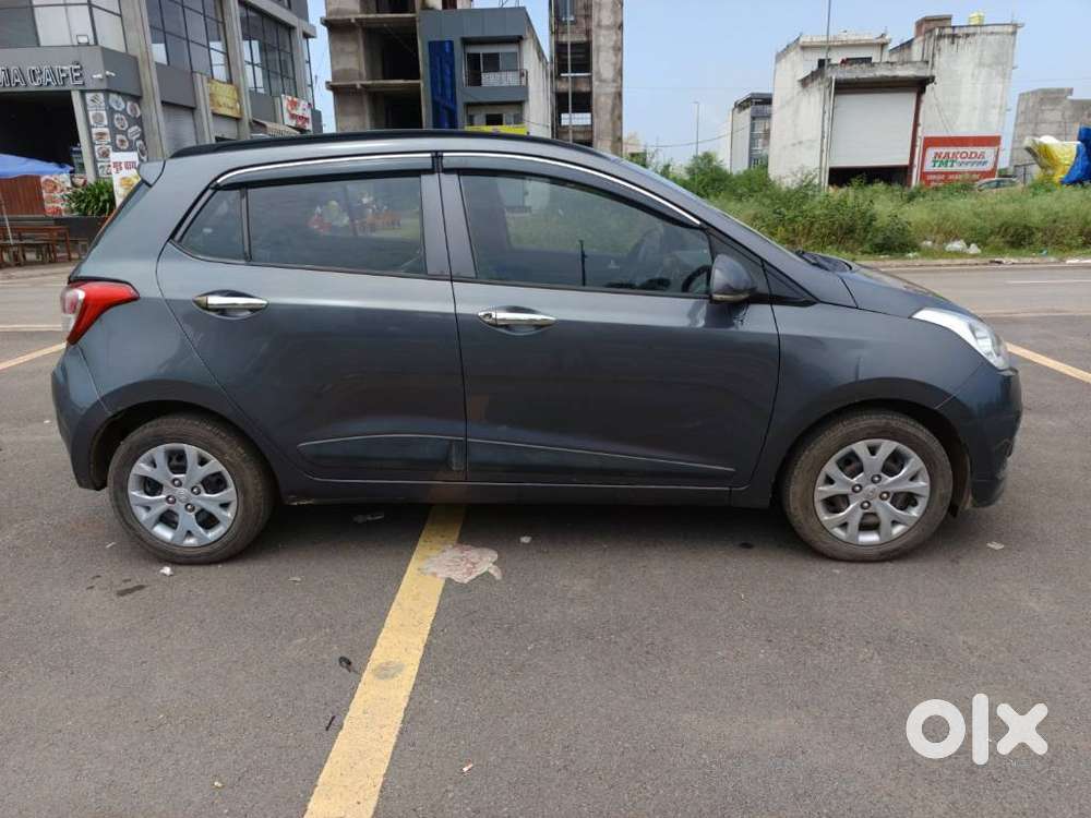 Hyundai Grand I10 Sportz Edition, 2016, Petrol
