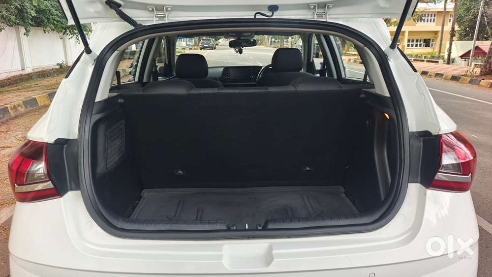 Hyundai I20 Petrol Asta, 2022, Petrol
