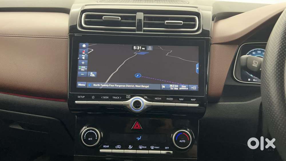 Hyundai Alcazar 2.0 Signature (o) Petrol At 6 Str Dual Tone, 2021, P..
