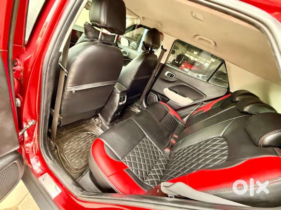 Hyundai Venue 1.2 S (o), 2024, Petrol