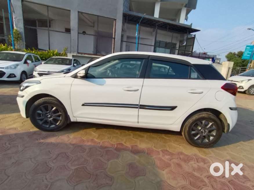 Hyundai I20 Sportz 1.2 Vtvt, 2020, Petrol