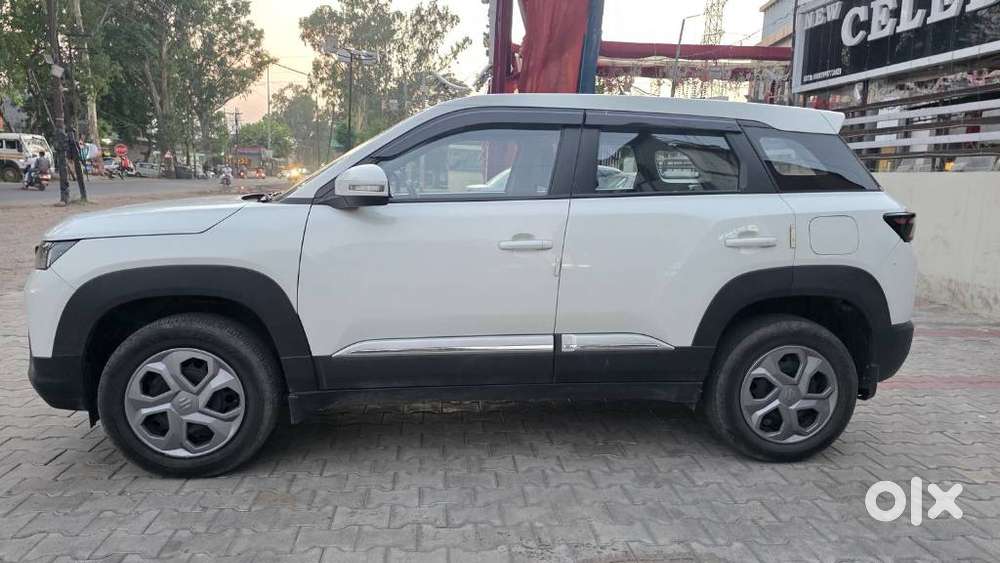 Maruti Suzuki Brezza 1.5 Lxi Cng, 2024, Cng & Hybrids
