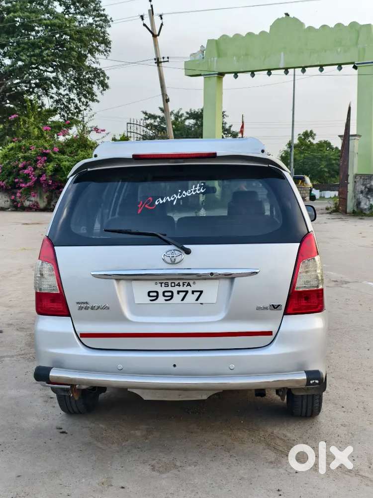 Toyota Innova 2010 Diesel 210000 Km Driven