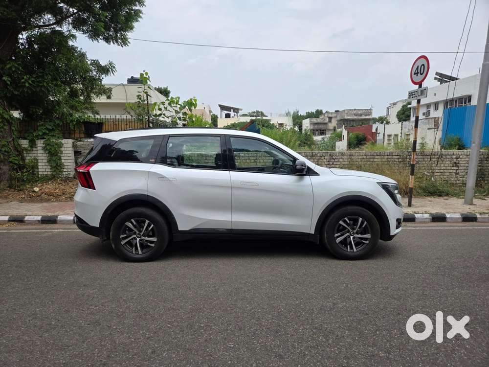 Mahindra Xuv700 2.2 Ax 5 Diesel Mt 7 Str, 2023, Diesel