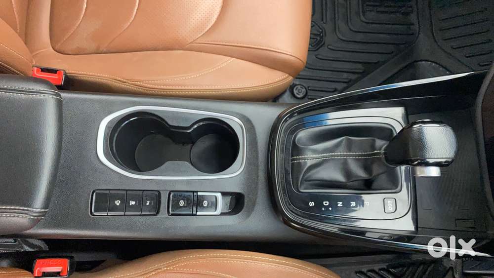 Mg Hector Plus 1.5 Sharp Turbo Cvt 6 Str, 2021, Petrol