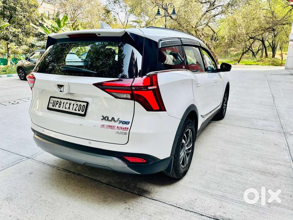 Mahindra Xuv700 2.0 Ax 5 Petrol Mt 7 Str, 2022, Petrol