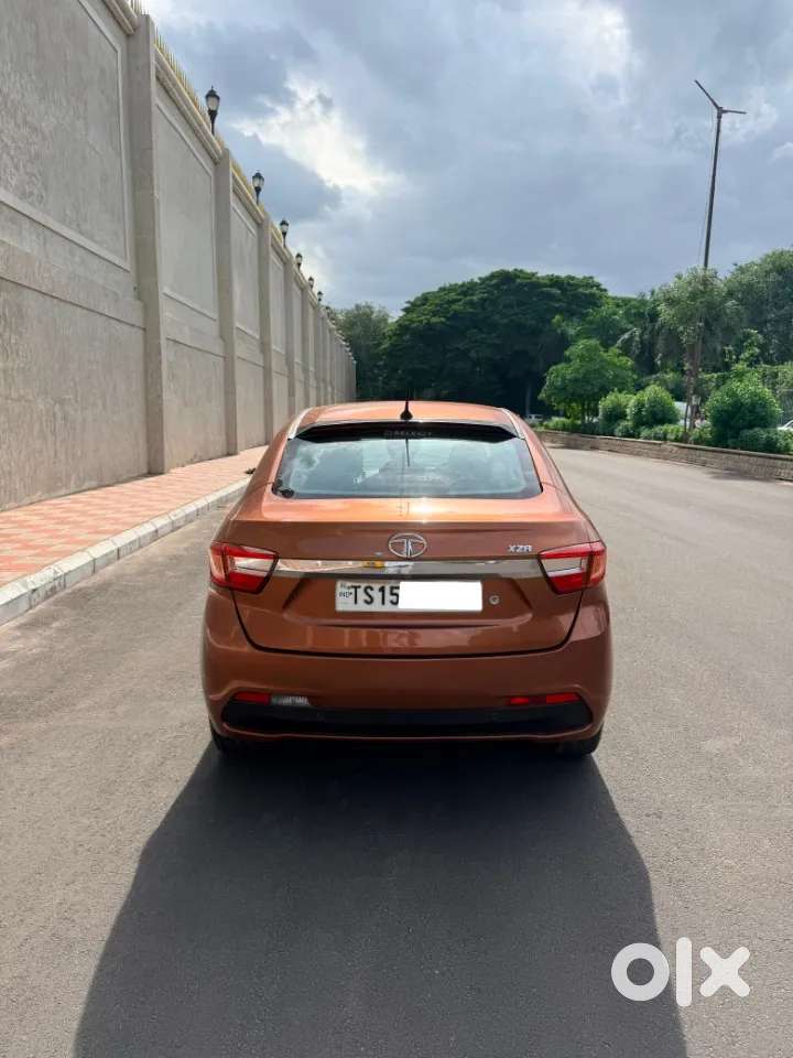 Tata Tigor Xza, 2017, Petrol