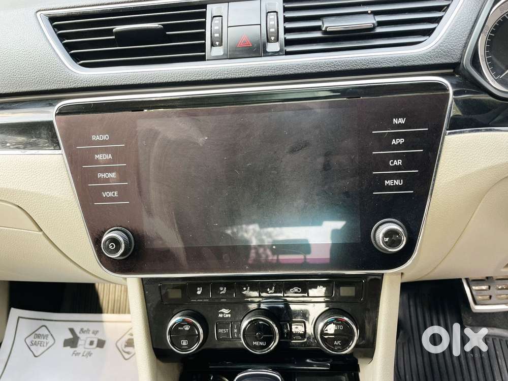 Skoda Superb 2.0 Tsi At L&k, 2021, Petrol