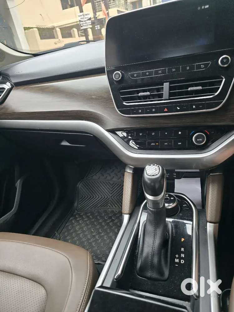 Tata Harrier 2.0 Diesel 2022 Sunroof Dual Tone
