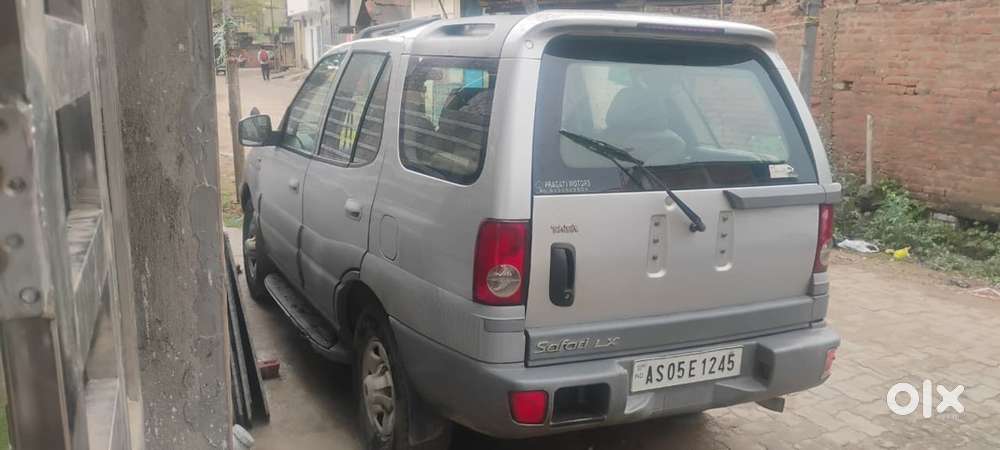 Tata Safari