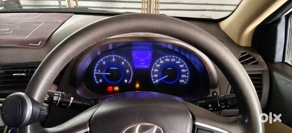 Verna Fluidic Diesel Hyundai - 2011