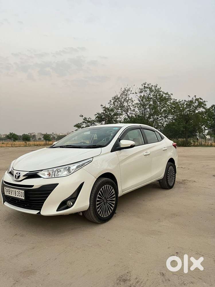 Toyota Yaris G Cvt, 2018, Petrol