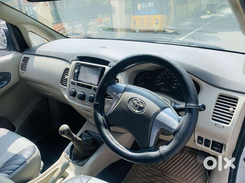 Toyota Innova 2.5 G (diesel) 8 Seater, 2012, Diesel
