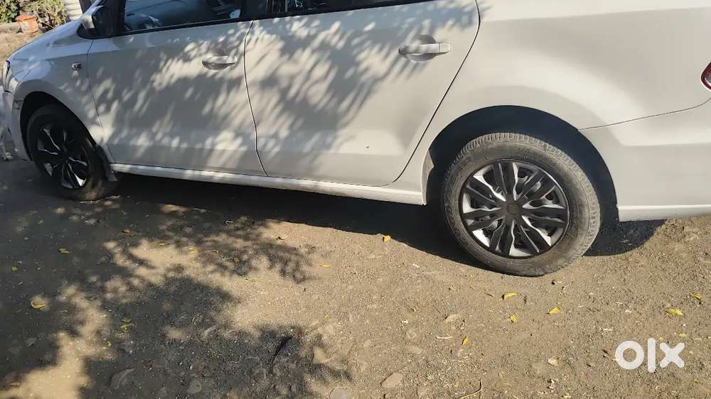 Volkswagen Vento Petrol Manual 2011