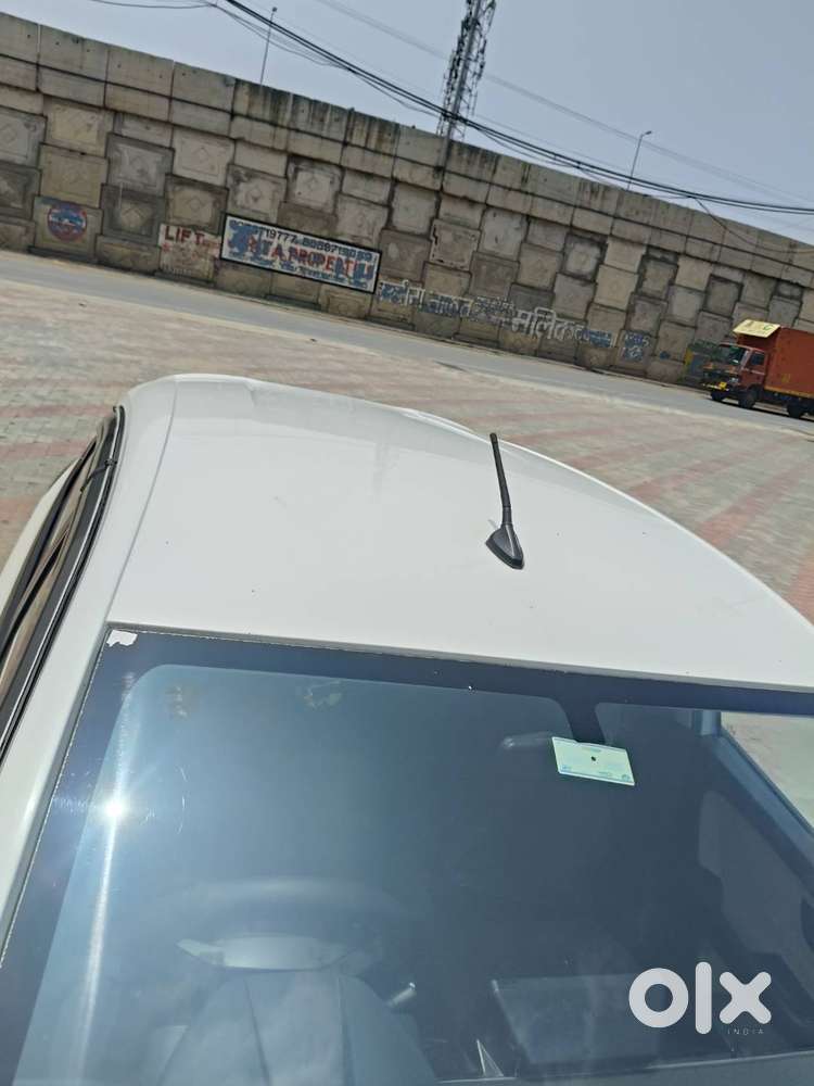 Tata Altroz Petrol 2021