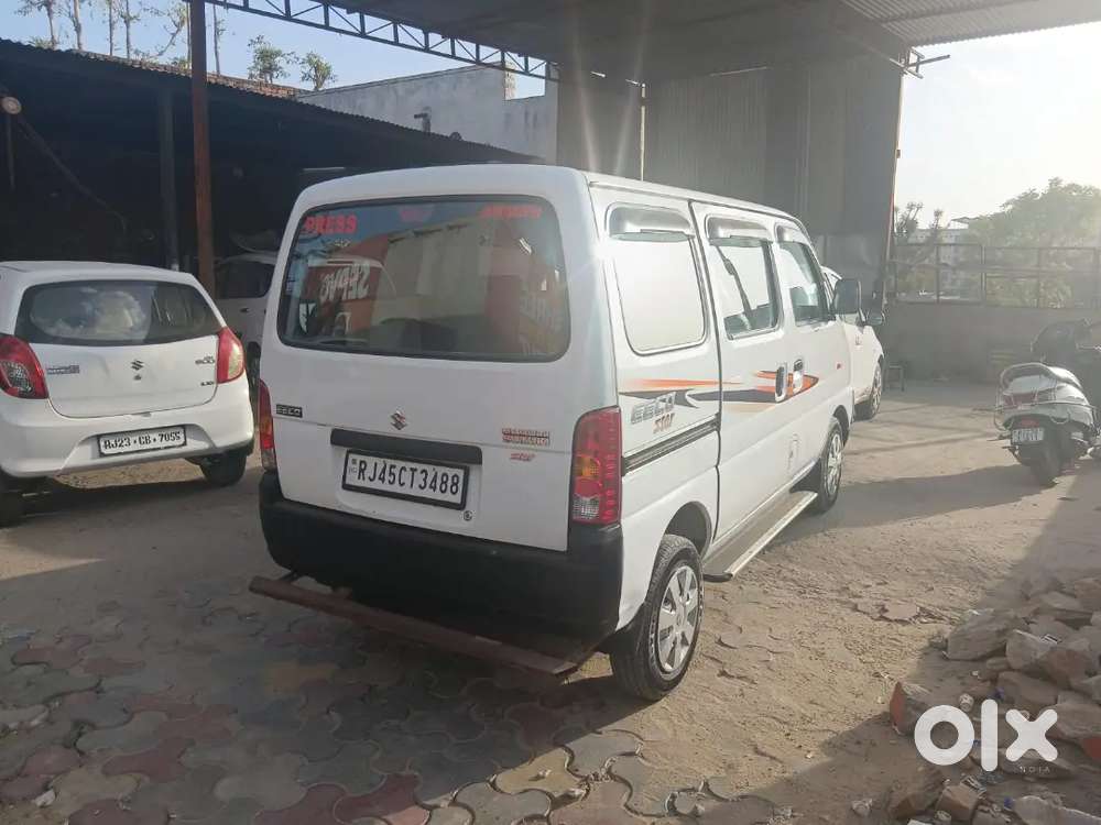 Maruti Suzuki Eeco 2022 Petrol 74000 Km Driven