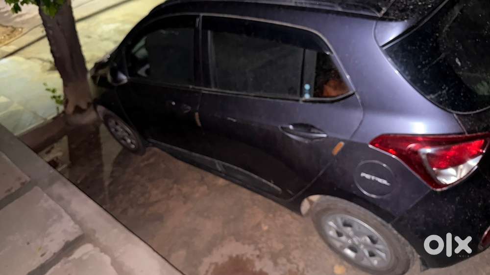 Hyundai Grand I10 Sportz 2019 October Model - Cng Fitter Top Model